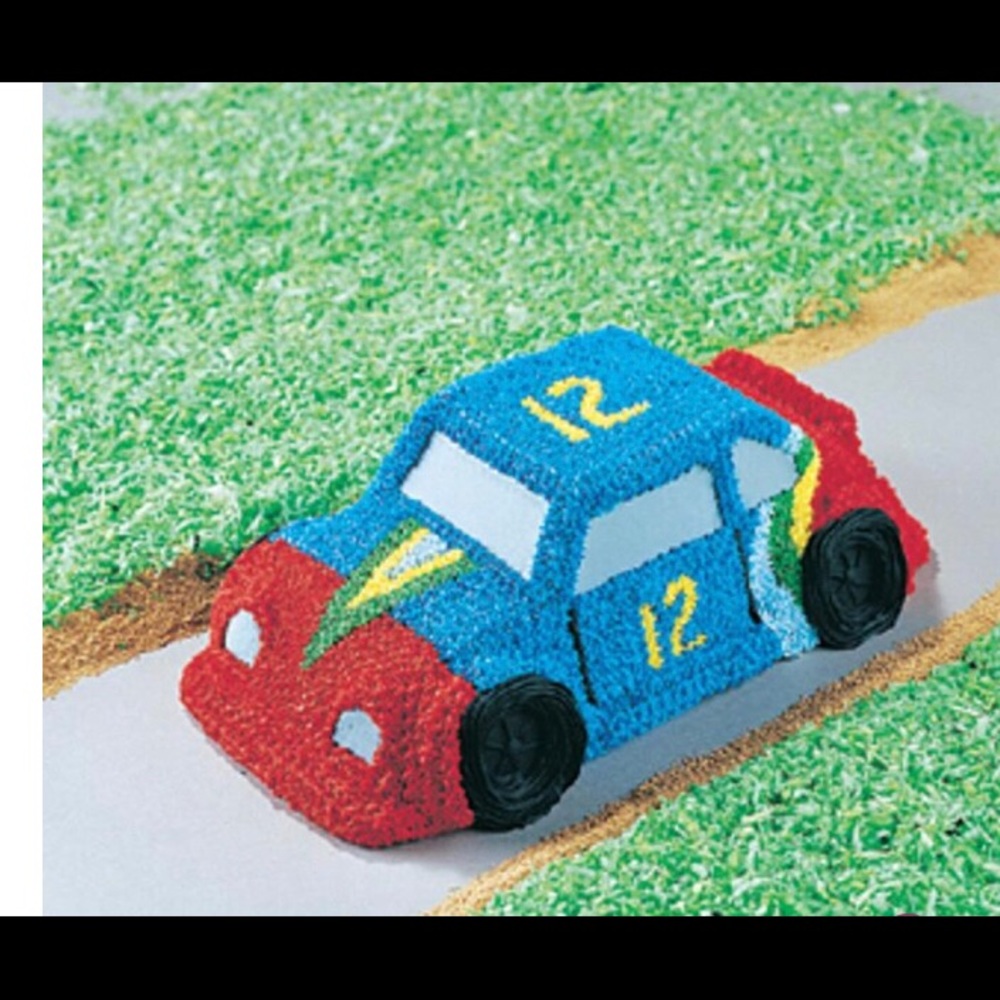 Wilton 3D cruiser cake.